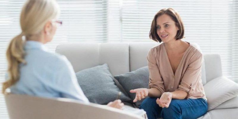 PSICOONCOLOGÍA: LA ATENCIÓN PSICOLÓGICA EN FAMILIARES Y PERSONAS CON CÁNCER