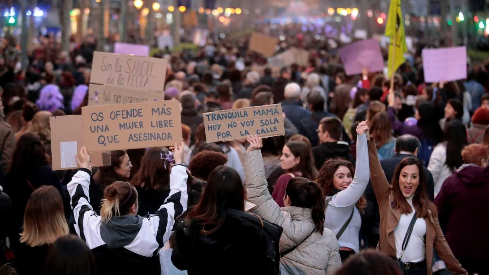 LUCHAMOS CONTRA LA VIOLENCIA DE GÉNERO. FUNDACIÓN SOYCOMOTU E IGUALDAD